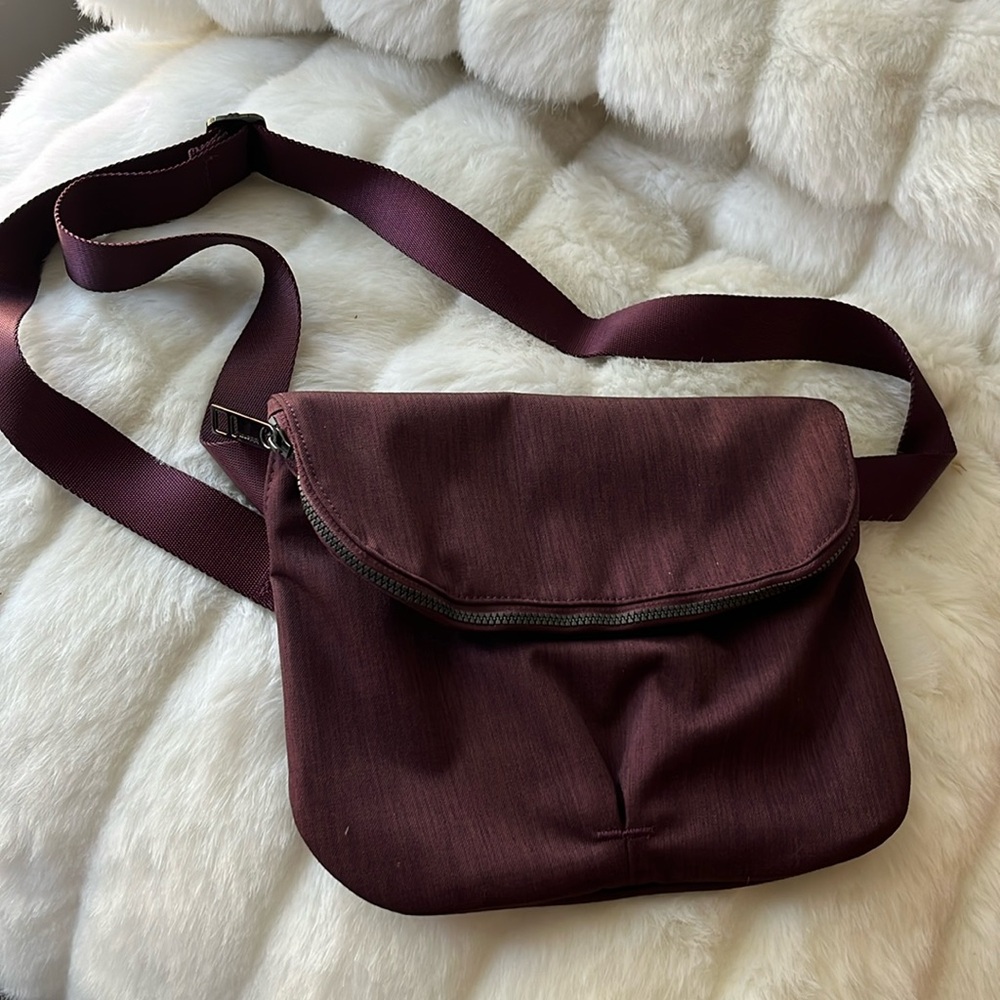 Lululemon Maroon Crossbody Fold Over Convertible Fanny Pack